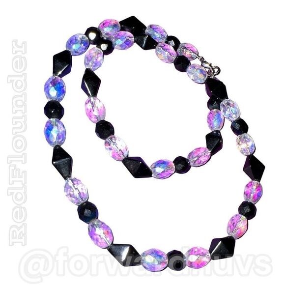 Black and Clear Faceted Rhinestone Necklace With Silver Tone Clasp - Picture 3 of 12